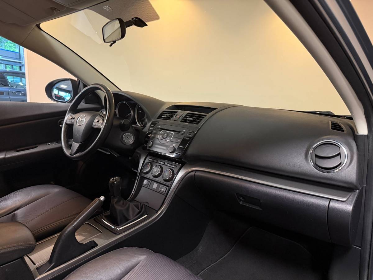 Mazda 6 Mazda 6 Sportbreak 1.8 Exclusive GT *Top onderhouden!* All-season|Stoelverw.|Cruise|PDC|NAP