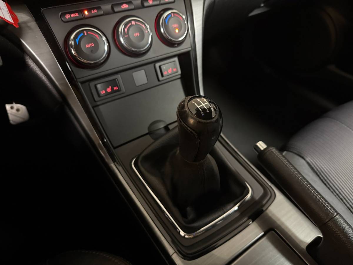Mazda 6 Mazda 6 Sportbreak 1.8 Exclusive GT *Top onderhouden!* All-season|Stoelverw.|Cruise|PDC|NAP