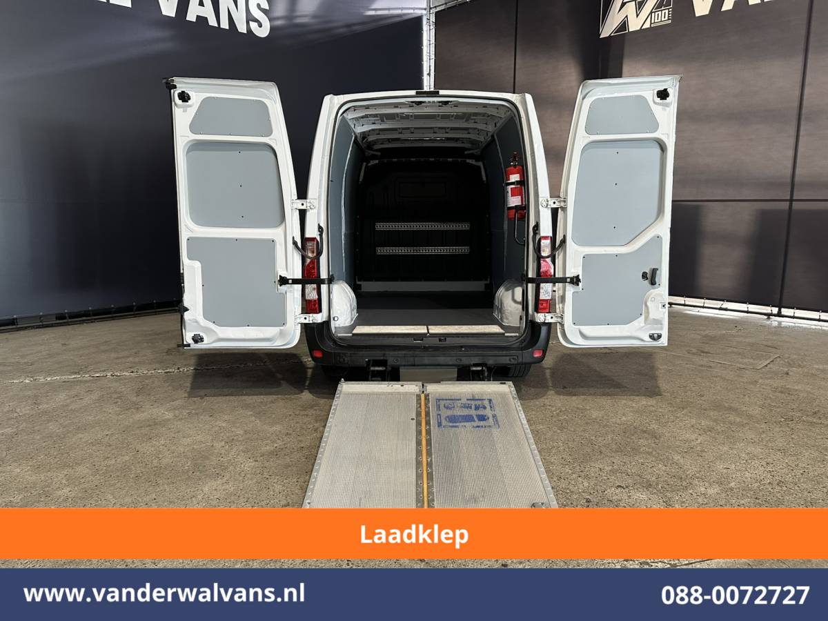 Renault Master Renault Master 2.3 dCi 150pk L2H2 Euro6 Airco | Laadklep | 2x Zijdeur | Camera | Navigatie | LED | Cruisecontrol Parkeersensoren, Bijrijdersbank