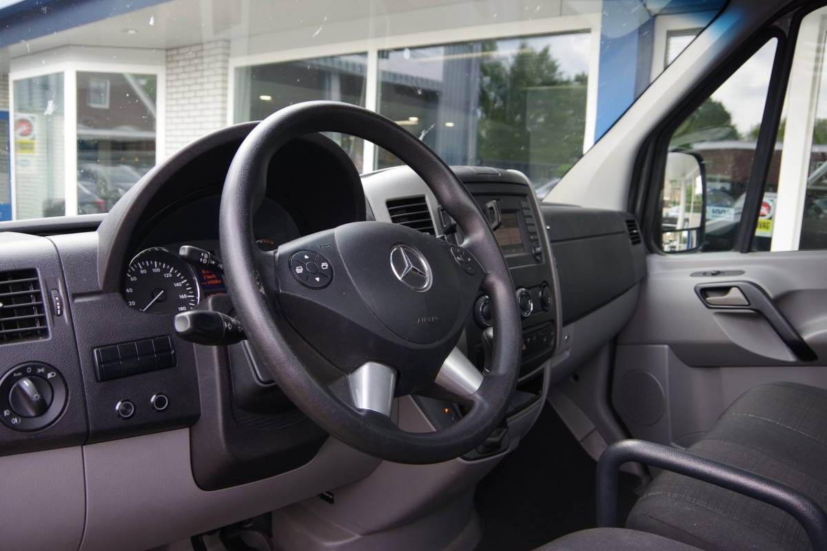 Mercedes-Benz Sprinter Mercedes-Benz Sprinter 316 2.2 CDI 432 luchtvering trekhaak stoelverwarming