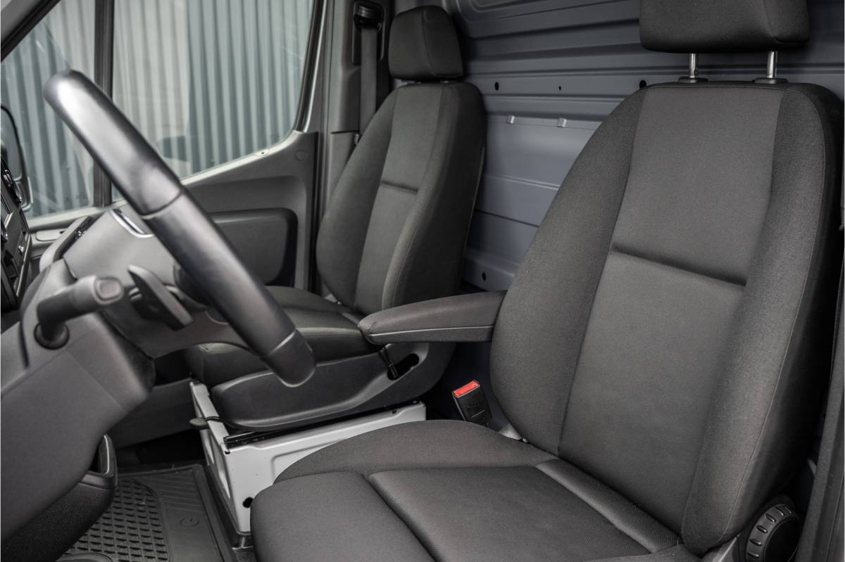 Mercedes-Benz Sprinter Mercedes-Benz Sprinter 317 CDI RWD L2H1 | 170 PK | Automaat | 1e Eigenaar | Cruise | Camera | Mbux | PDC | Climatronic