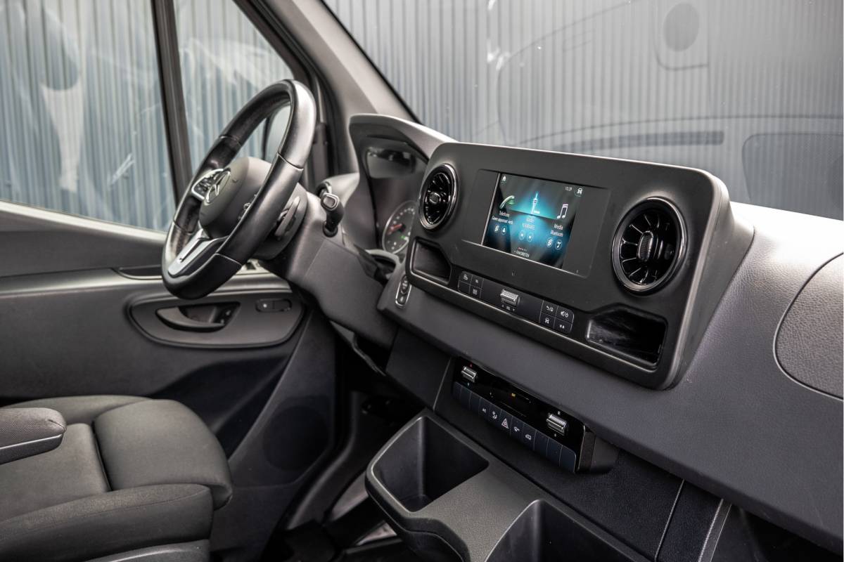 Mercedes-Benz Sprinter Mercedes-Benz Sprinter 317 CDI RWD L2H1 | 170 PK | Automaat | 1e Eigenaar | Cruise | Camera | Mbux | PDC | Climatronic
