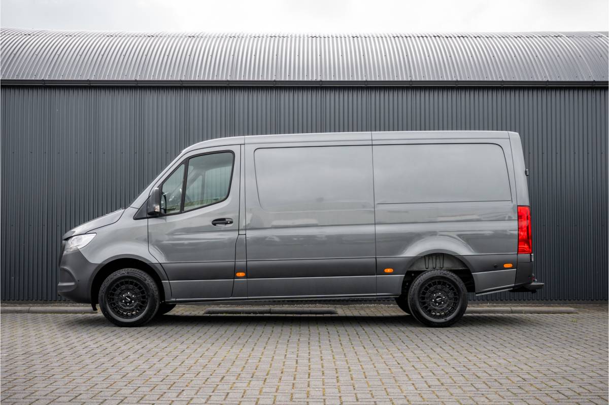 Mercedes-Benz Sprinter Mercedes-Benz Sprinter 317 CDI RWD L2H1 | 170 PK | Automaat | 1e Eigenaar | Cruise | Camera | Mbux | PDC | Climatronic