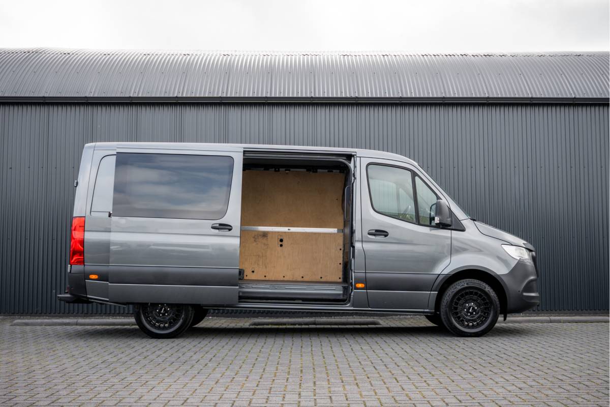 Mercedes-Benz Sprinter Mercedes-Benz Sprinter 317 CDI RWD L2H1 | 170 PK | Automaat | 1e Eigenaar | Cruise | Camera | Mbux | PDC | Climatronic