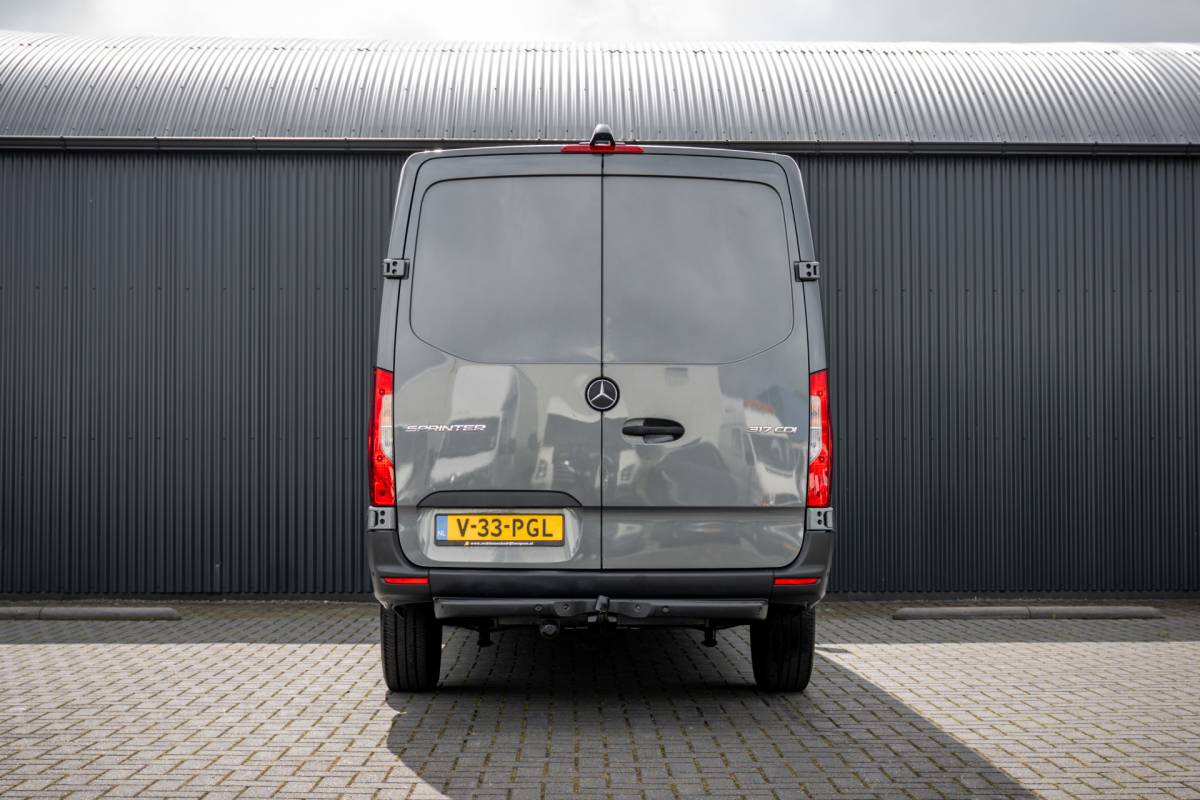 Mercedes-Benz Sprinter Mercedes-Benz Sprinter 317 CDI RWD L2H1 | 170 PK | Automaat | 1e Eigenaar | Cruise | Camera | Mbux | PDC | Climatronic