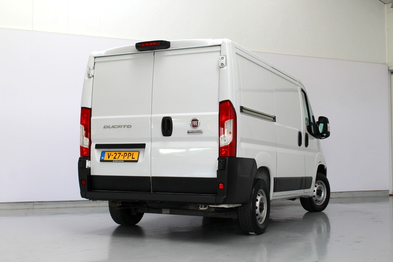 Fiat Ducato Fiat Ducato 30 2.2 MultiJet L1H1 141PK, RIJKLAAR  | CAMERA | AIRCO | DAB | 3 PERSOONS