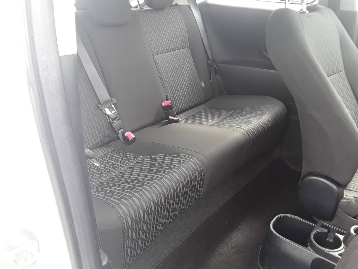 Toyota Yaris TOYOTA Yaris 1.0 12v VVT-i 69pk 3D Access