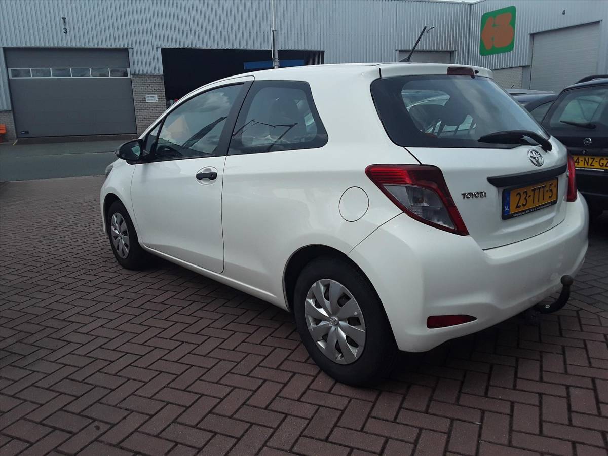 Toyota Yaris TOYOTA Yaris 1.0 12v VVT-i 69pk 3D Access