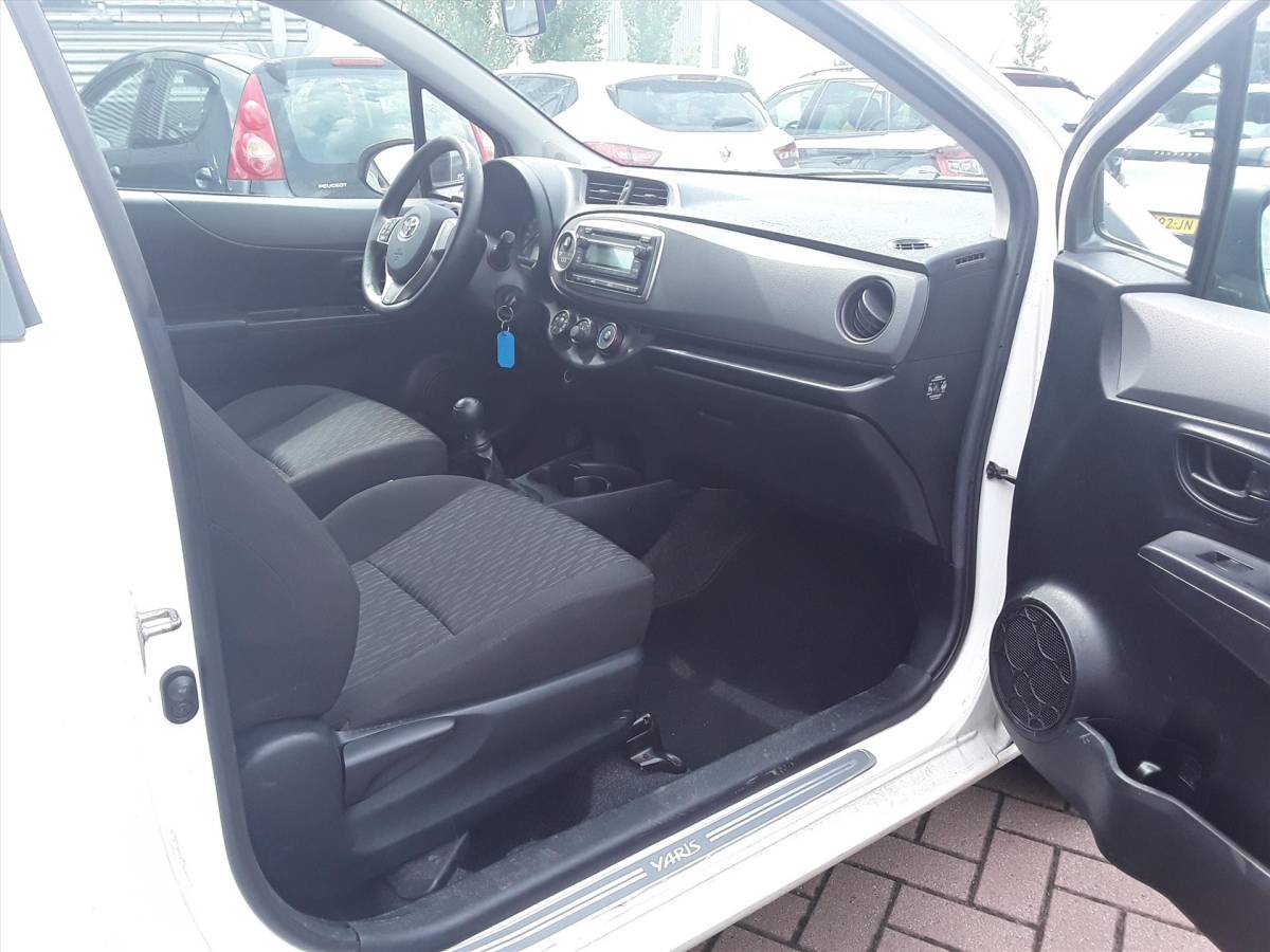 Toyota Yaris TOYOTA Yaris 1.0 12v VVT-i 69pk 3D Access