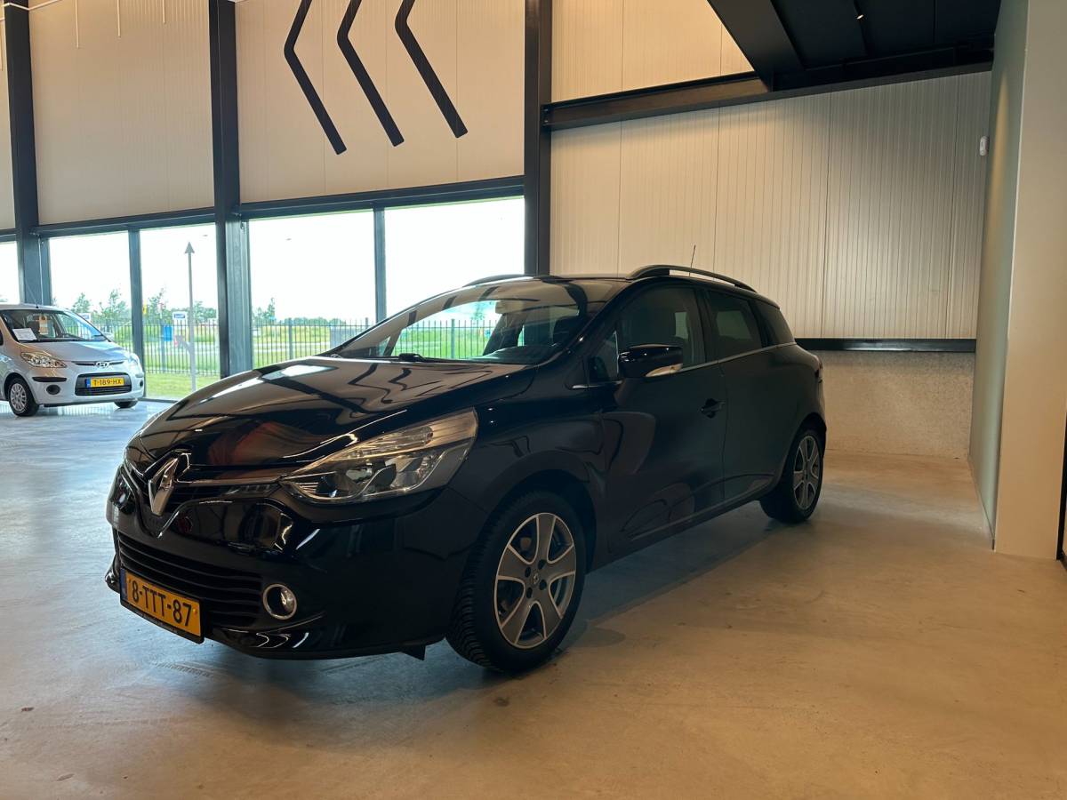 Renault Clio Renault Clio Estate 0.9 TCe NIGHT&DAY-uitv|NAVIGATIE|AIRCO|PARKEERSENSOREN|CRUISE CONTROL|BLUETOOTH|ISOFIX|LM-VELGEN|APK+OH-BEURT