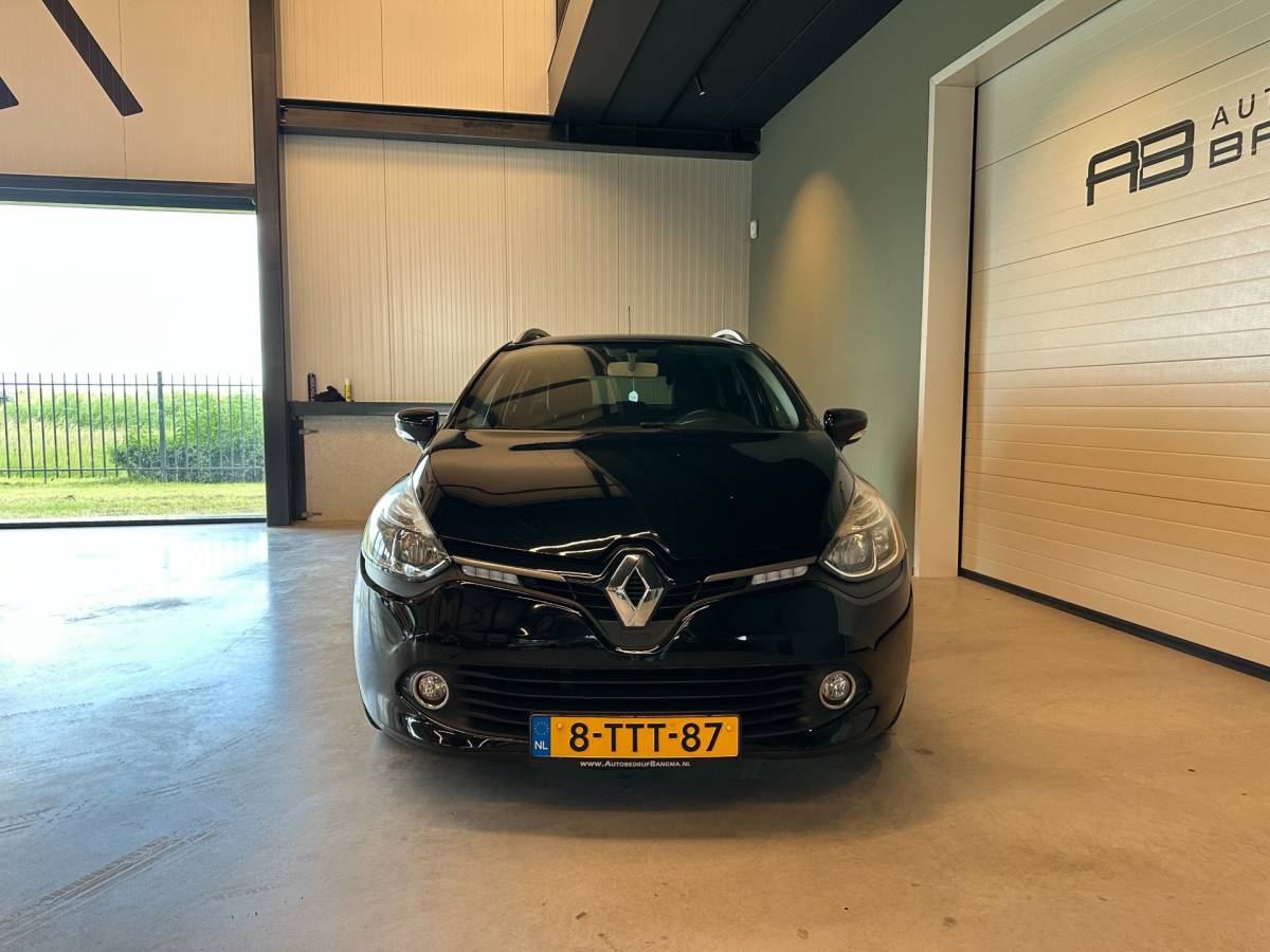 Renault Clio Renault Clio Estate 0.9 TCe NIGHT&DAY-uitv|NAVIGATIE|AIRCO|PARKEERSENSOREN|CRUISE CONTROL|BLUETOOTH|ISOFIX|LM-VELGEN|APK+OH-BEURT