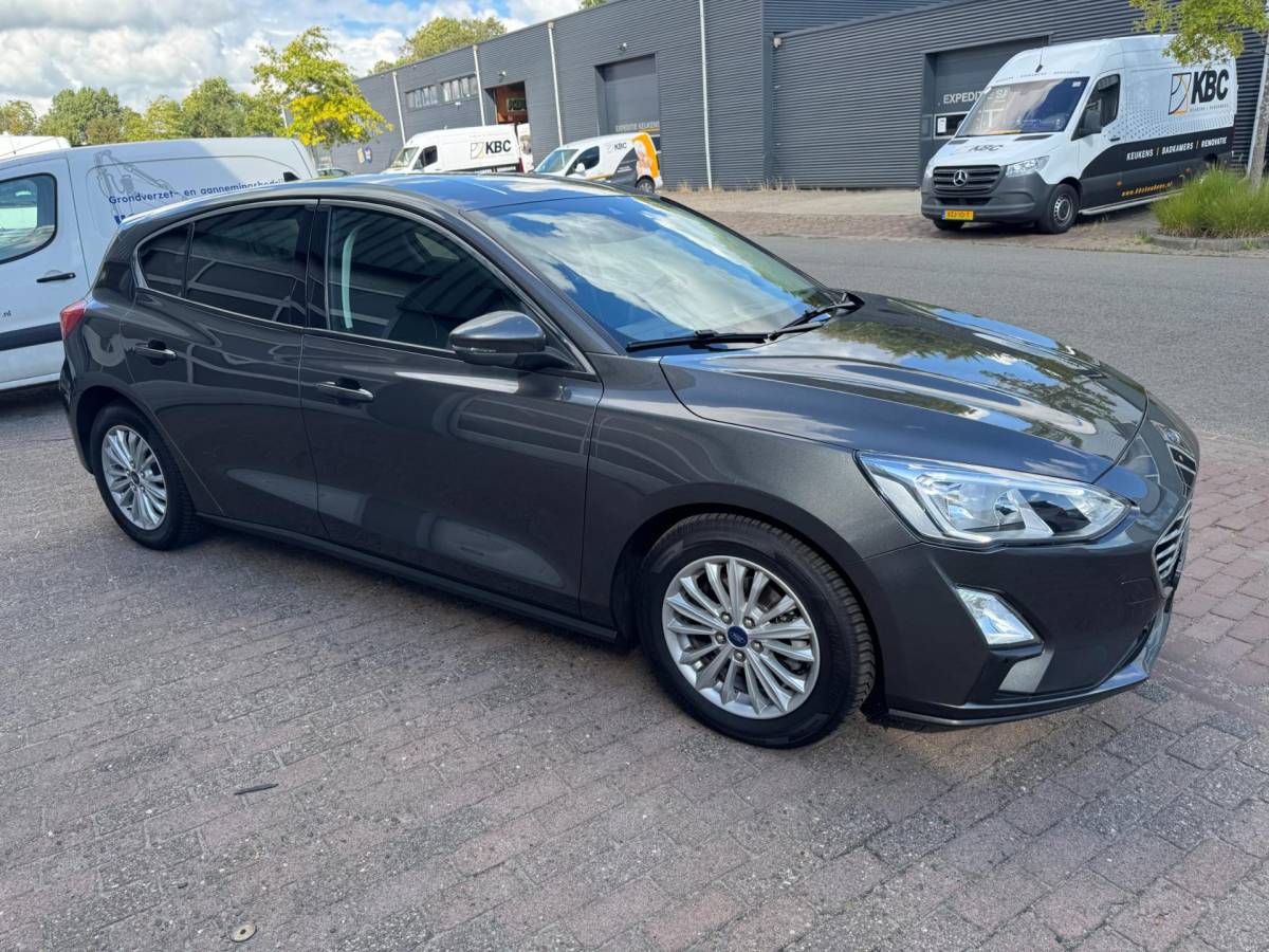 Ford Focus Ford Focus 1.0 EcoBoost Titanium Business Automaat