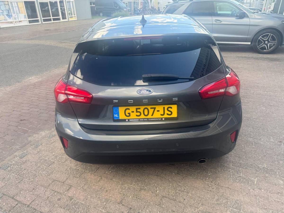 Ford Focus Ford Focus 1.0 EcoBoost Titanium Business Automaat
