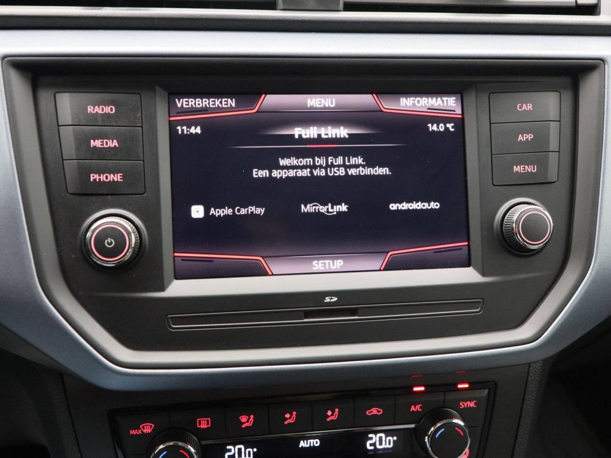 SEAT Arona SEAT Arona 1.0 TSi Xcellence | Cruise Control | Climatronic | Parkeersensoren | Bluetooth | 16 Inch | Trekhaak | 84.746 Km !!
