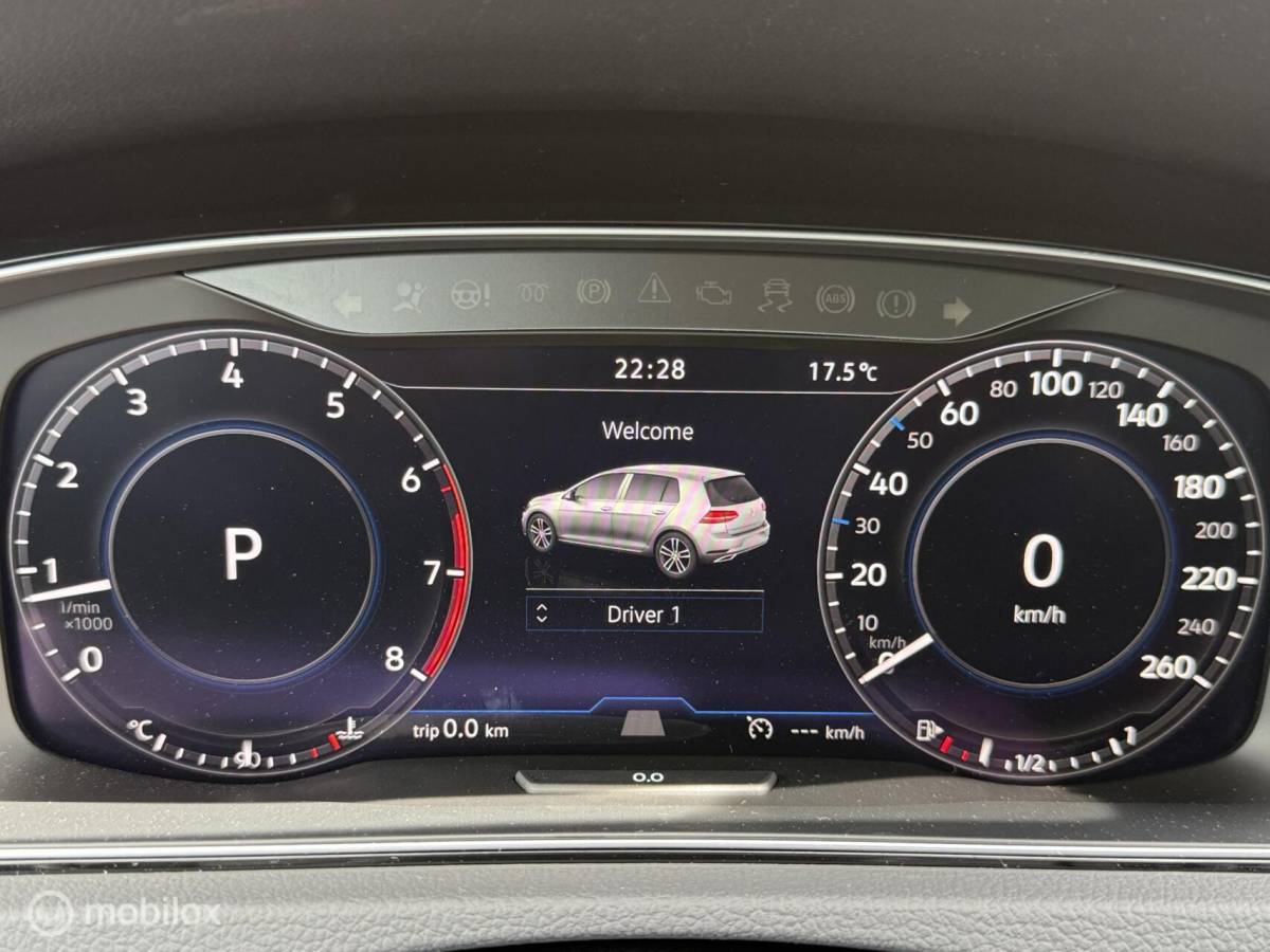 Volkswagen Golf VW Golf Highline 19” nieuwe velgen+banden/Dynaudio/Trekhaak
