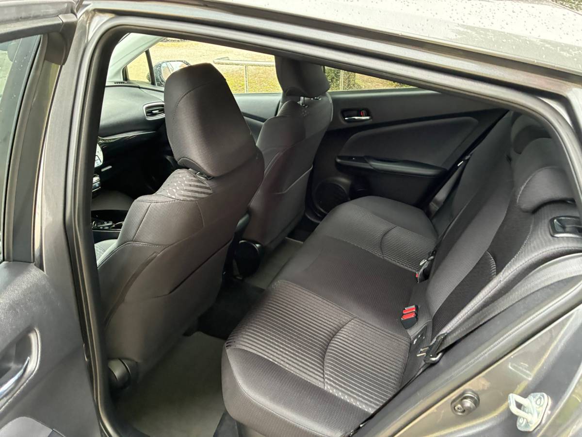 Toyota Prius Toyota Prius 1.8 Dynamic | Navi + Clima + Cruise + Camera + Nap nu € 16.975,-!!