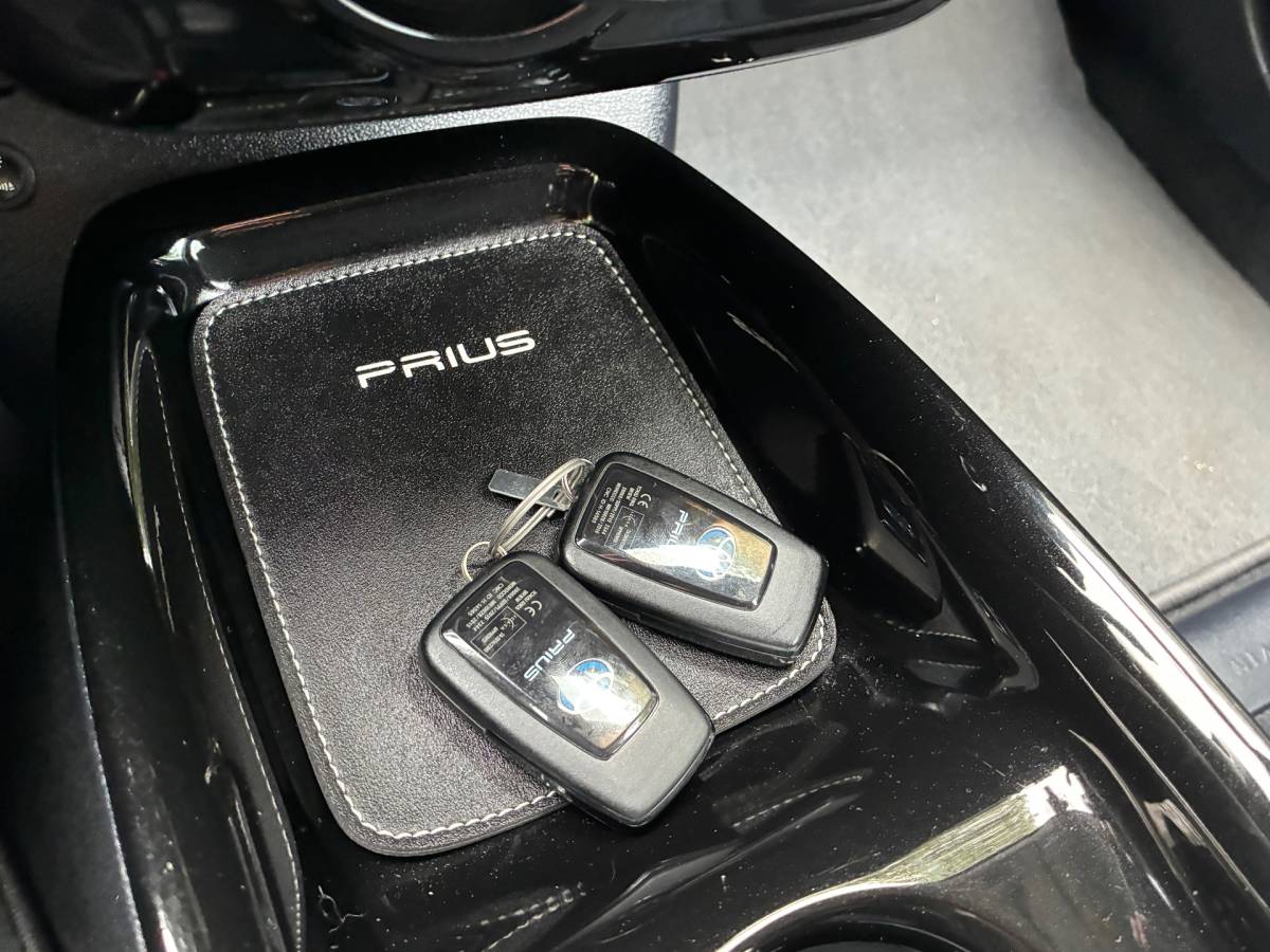 Toyota Prius Toyota Prius 1.8 Dynamic | Navi + Clima + Cruise + Camera + Nap nu € 16.975,-!!