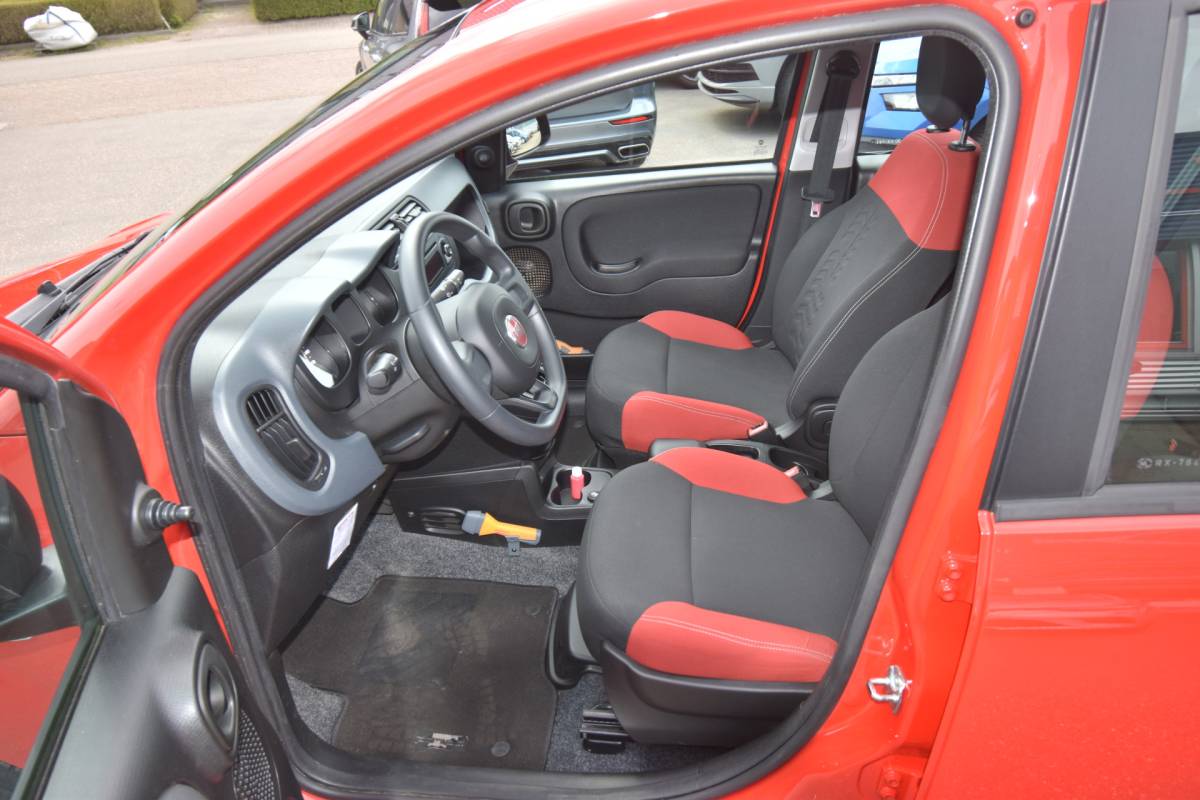 Fiat Panda Fiat Panda 0.9 TwinAir Popstar , TREKHAAK , EL VOOR , AIRCO , RCD SPELER
