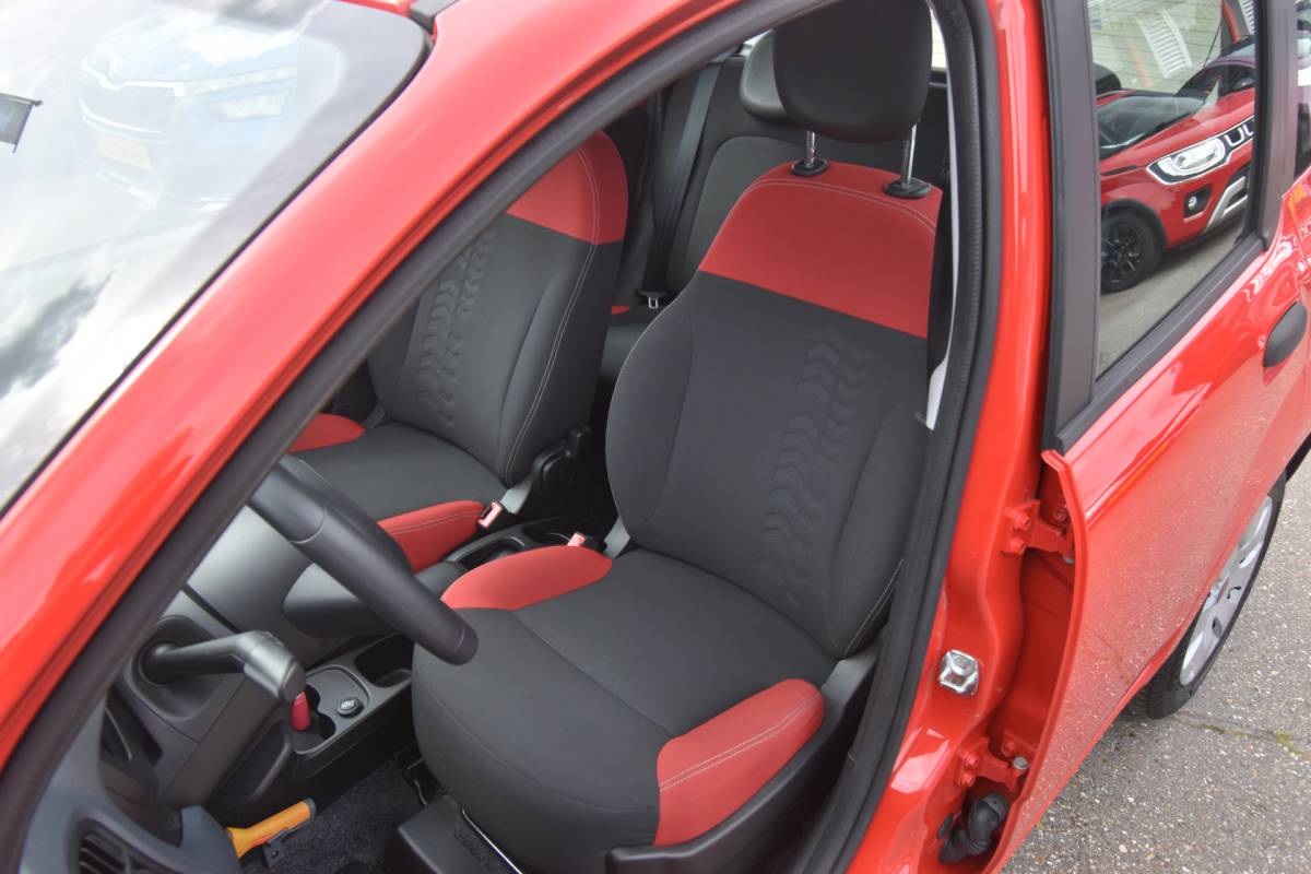 Fiat Panda Fiat Panda 0.9 TwinAir Popstar , TREKHAAK , EL VOOR , AIRCO , RCD SPELER