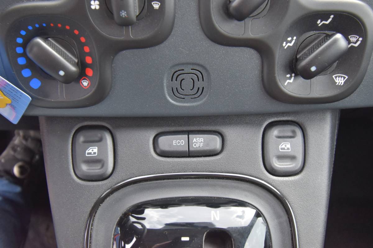 Fiat Panda Fiat Panda 0.9 TwinAir Popstar , TREKHAAK , EL VOOR , AIRCO , RCD SPELER