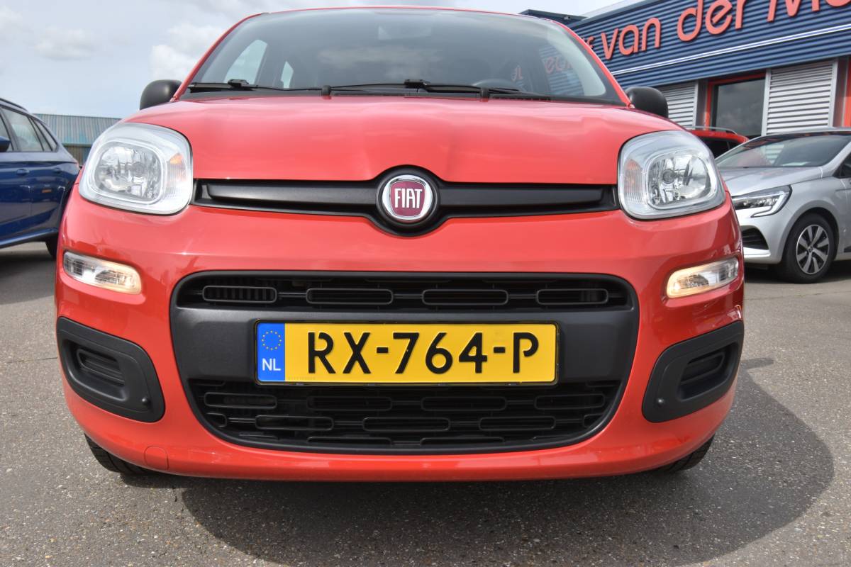 Fiat Panda Fiat Panda 0.9 TwinAir Popstar , TREKHAAK , EL VOOR , AIRCO , RCD SPELER