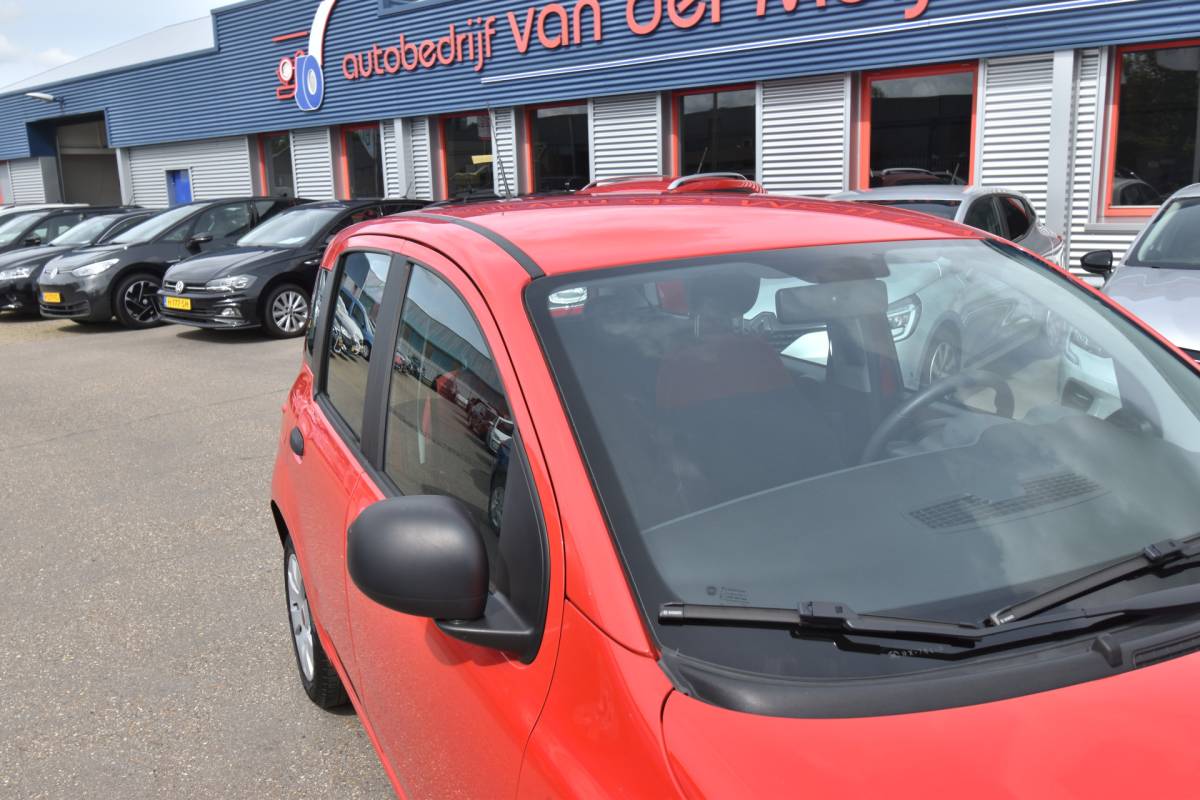 Fiat Panda Fiat Panda 0.9 TwinAir Popstar , TREKHAAK , EL VOOR , AIRCO , RCD SPELER