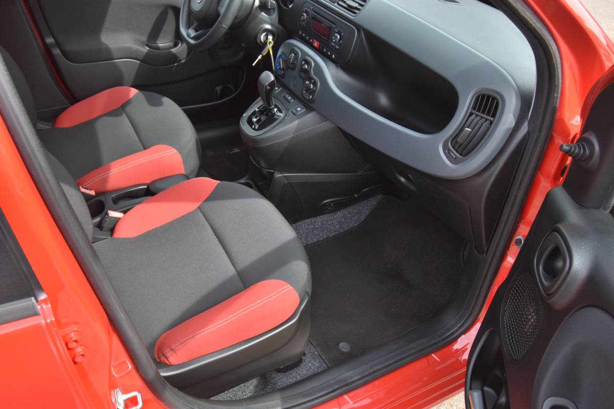 Fiat Panda Fiat Panda 0.9 TwinAir Popstar , TREKHAAK , EL VOOR , AIRCO , RCD SPELER
