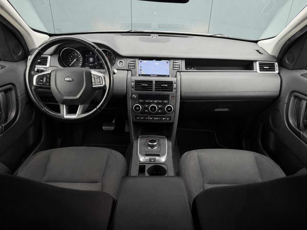 Land Rover Discovery Sport Land Rover Discovery Sport 2.0 TD4 Grijs Kenteken – Xenon – Trekhaak