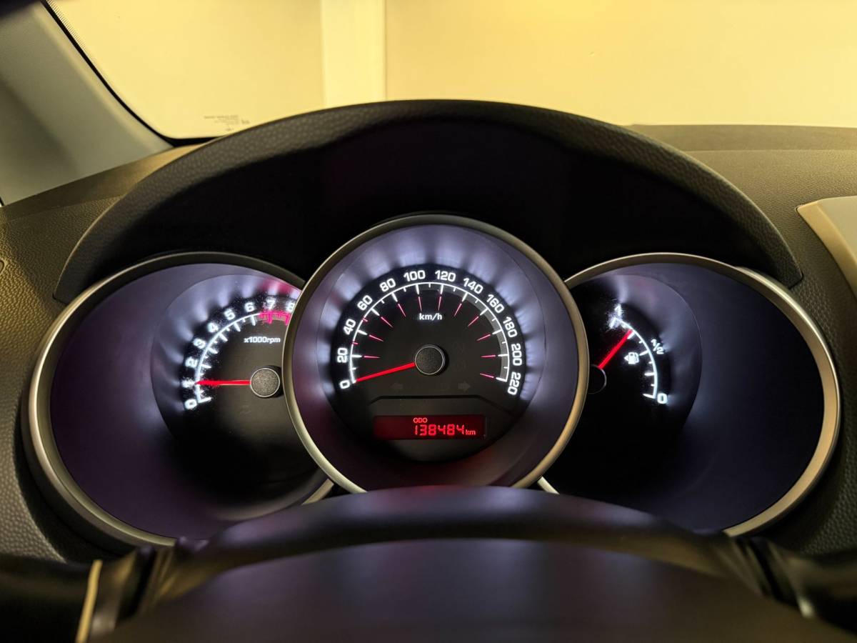 Kia Venga Kia Venga 1.4 CVVT ComfortLine *Trekhaak* Airco|All-seasons|APK 2027|NAP