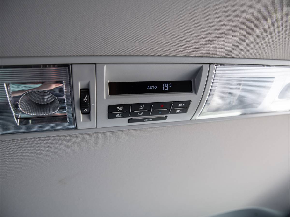 Volkswagen Transporter Volkswagen Transporter L2H1 DC Caravelle 2.0 TDI Highline lang DSG, BULLI, LEDER, CARPLAY, 20INCH, VOL