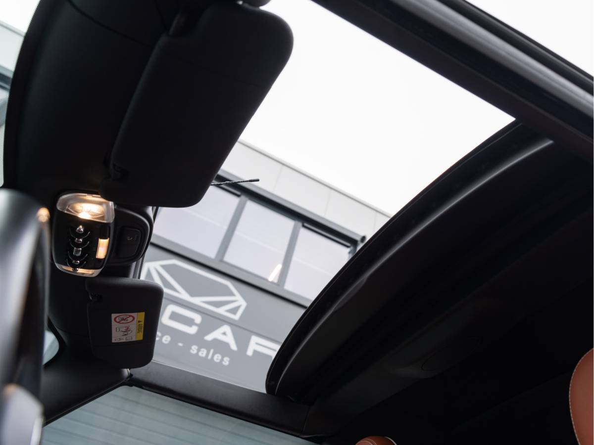 MINI Cooper Cabrio MINI Mini Cabrio 1.5 Cooper Chili AUTOMAAT, CHESTER LEDER, SPORTSTOELEN, NAVI, STOELVERWARMING, 2020 model