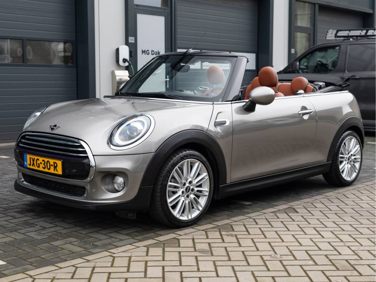 MINI Cooper Cabrio MINI Mini Cabrio 1.5 Cooper Chili AUTOMAAT, CHESTER LEDER, SPORTSTOELEN, NAVI, STOELVERWARMING, 2020 model