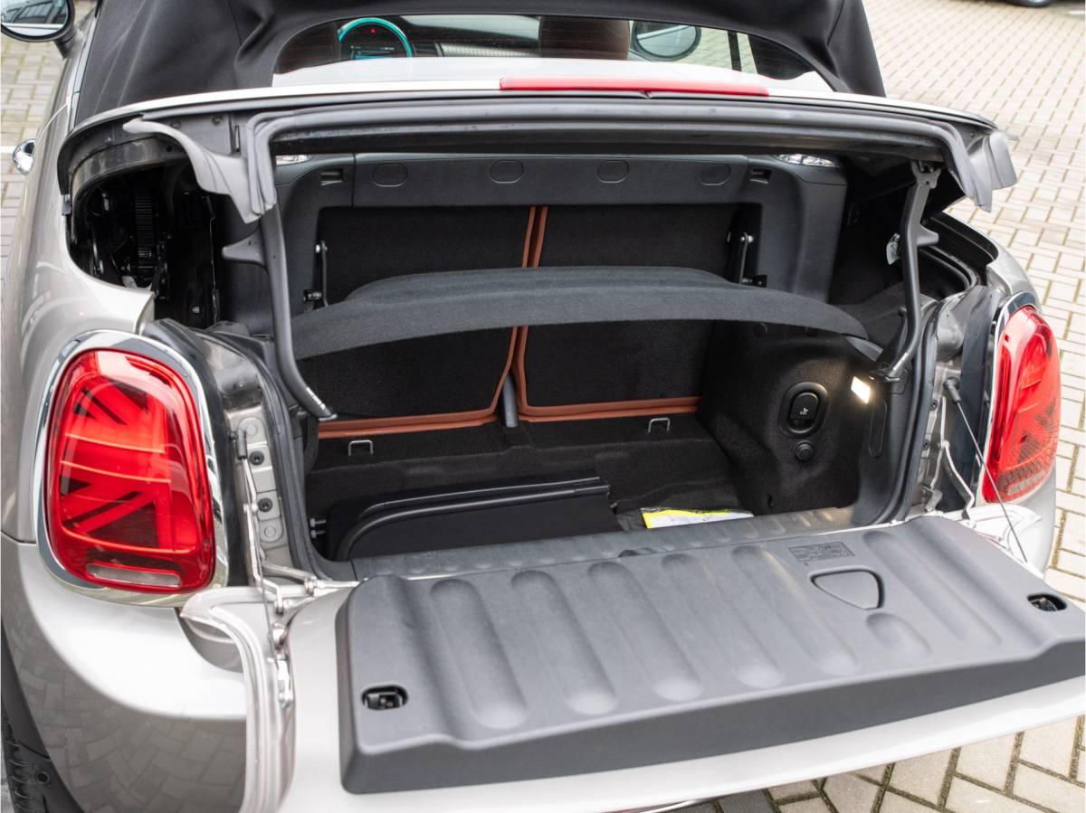 MINI Cooper Cabrio MINI Mini Cabrio 1.5 Cooper Chili AUTOMAAT, CHESTER LEDER, SPORTSTOELEN, NAVI, STOELVERWARMING, 2020 model