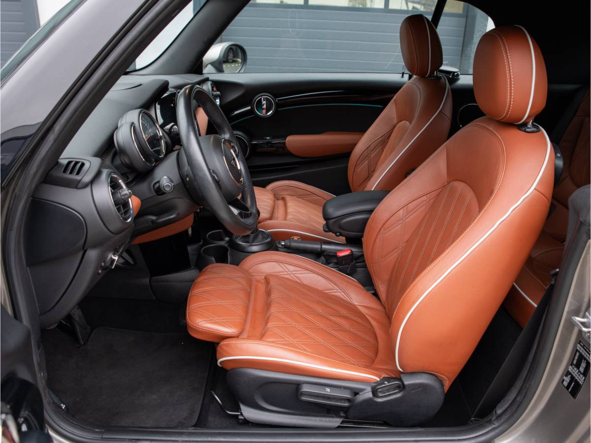 MINI Cooper Cabrio MINI Mini Cabrio 1.5 Cooper Chili AUTOMAAT, CHESTER LEDER, SPORTSTOELEN, NAVI, STOELVERWARMING, 2020 model