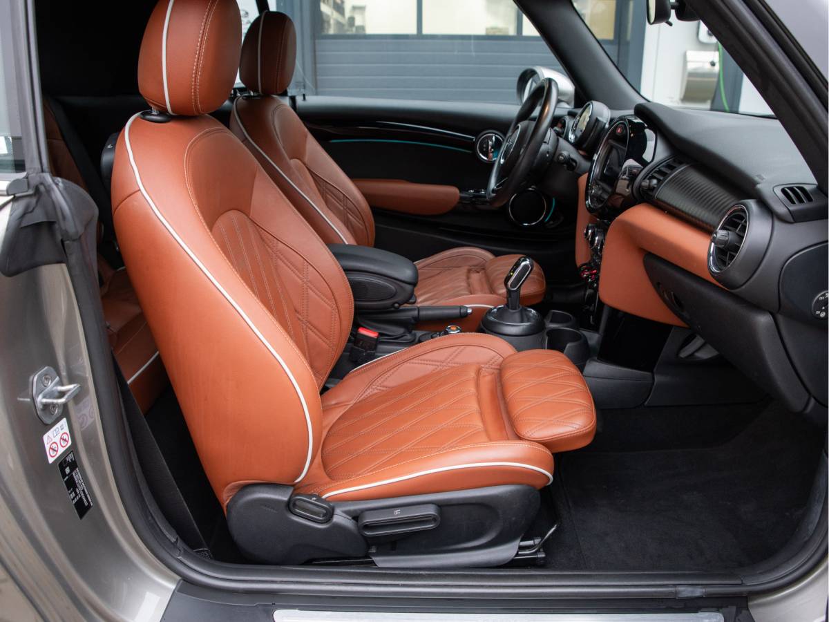 MINI Cooper Cabrio MINI Mini Cabrio 1.5 Cooper Chili AUTOMAAT, CHESTER LEDER, SPORTSTOELEN, NAVI, STOELVERWARMING, 2020 model