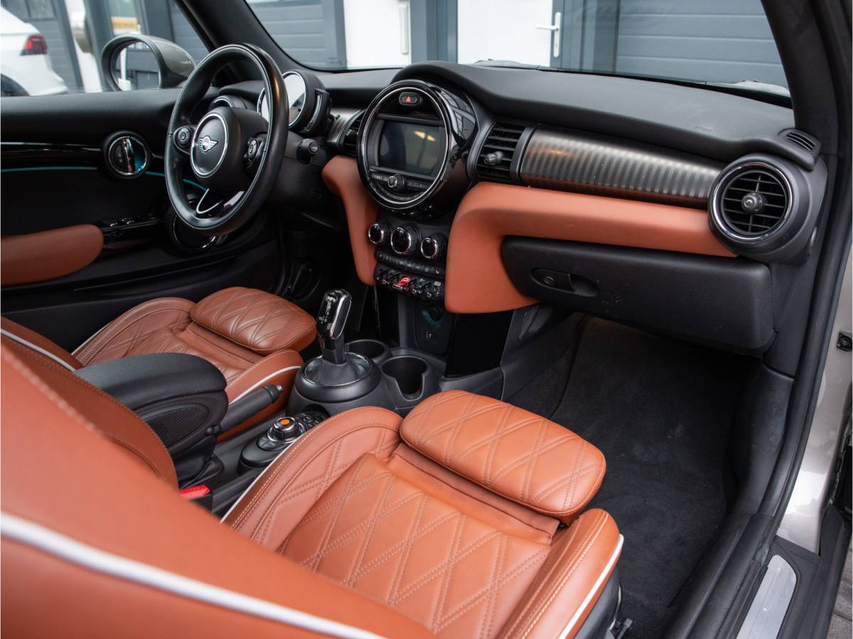 MINI Cooper Cabrio MINI Mini Cabrio 1.5 Cooper Chili AUTOMAAT, CHESTER LEDER, SPORTSTOELEN, NAVI, STOELVERWARMING, 2020 model