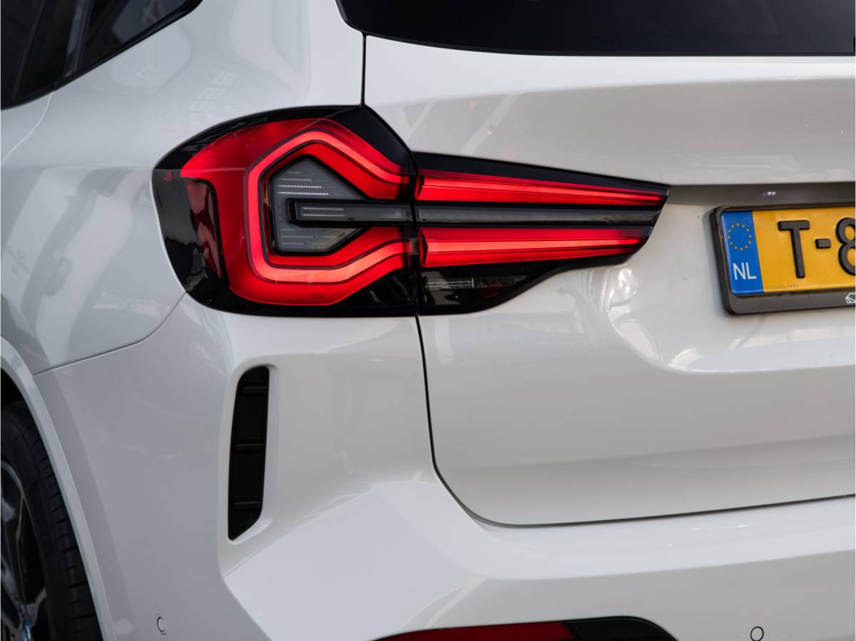 BMW X3 BMW X3 xDrive30e High Executive FACELIFT LCI, M SPORT, 20INCH, VERWARMD STUUR, APPLE CARPLAY, 2022