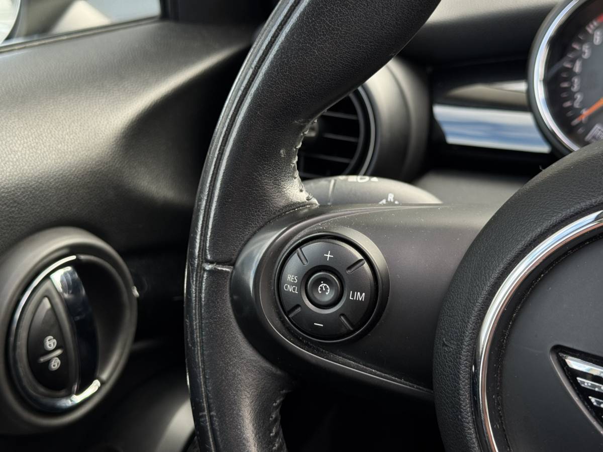 MINI Cooper MINI Mini 1.5 Cooper Business Edition PANO, CARPLAY, PDC, LED, 2019 FACELIFT
