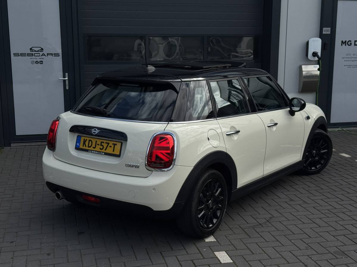 MINI Cooper MINI Mini 1.5 Cooper Business Edition PANO, CARPLAY, PDC, LED, 2019 FACELIFT
