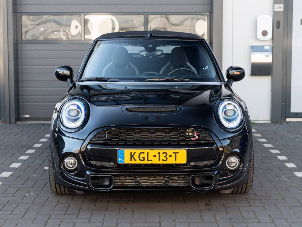 MINI Cooper S Cabrio MINI Mini Cabrio 2.0 Cooper S JCW SPORTSTOELEN, 18INCH, ADAPT CRUISE, AUTOMAAT