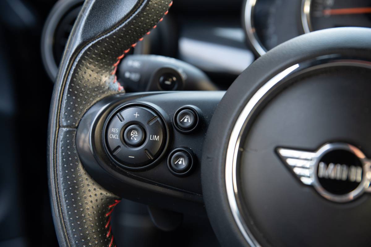 MINI Cooper S Cabrio MINI Mini Cabrio 2.0 Cooper S JCW SPORTSTOELEN, 18INCH, ADAPT CRUISE, AUTOMAAT