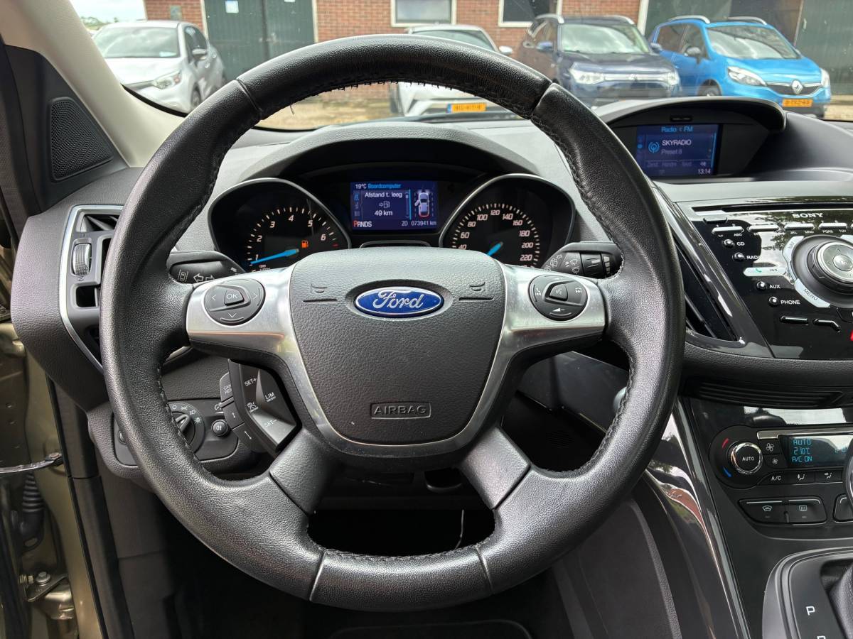 Ford Kuga Ford Kuga 1.6 Titanium 4WD | Automaat | Pano/schuif dak + Leder nu €13.975,-!!