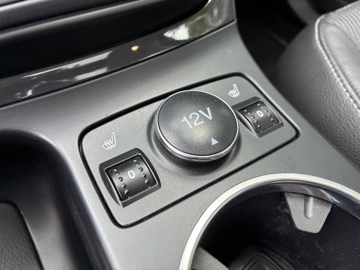 Ford Kuga Ford Kuga 1.6 Titanium 4WD | Automaat | Pano/schuif dak + Leder nu €13.975,-!!