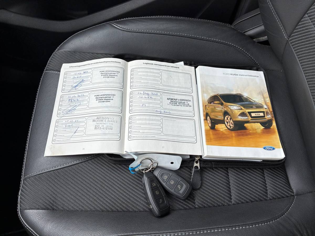 Ford Kuga Ford Kuga 1.6 Titanium 4WD | Automaat | Pano/schuif dak + Leder nu €13.975,-!!