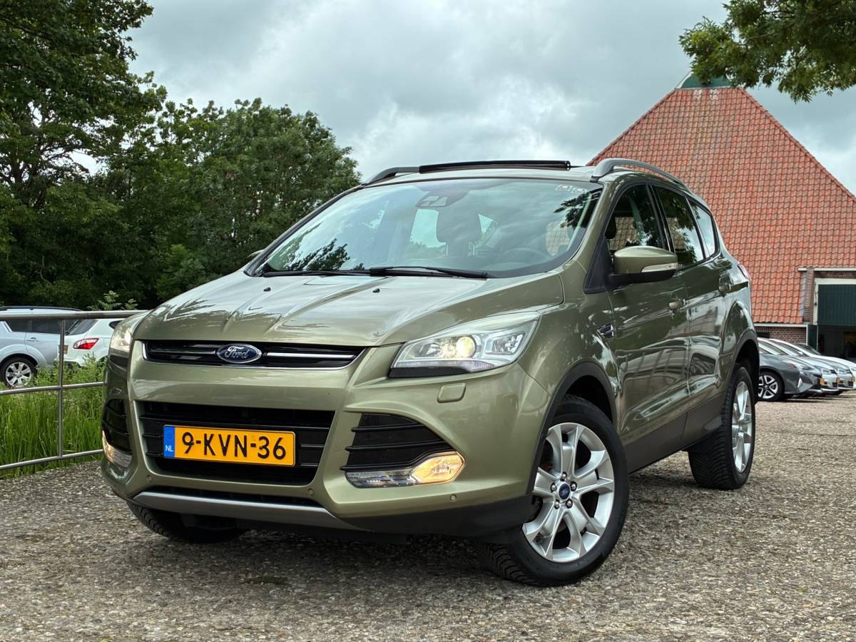 Ford Kuga Ford Kuga 1.6 Titanium 4WD | Automaat | Pano/schuif dak + Leder nu €13.975,-!!