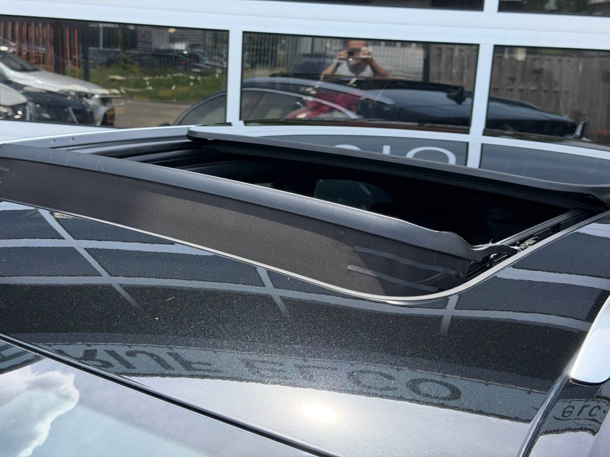 Audi A4 Audi A4 AVANT 1.4 TFSI 150pk Sport S-line black edition / Pano