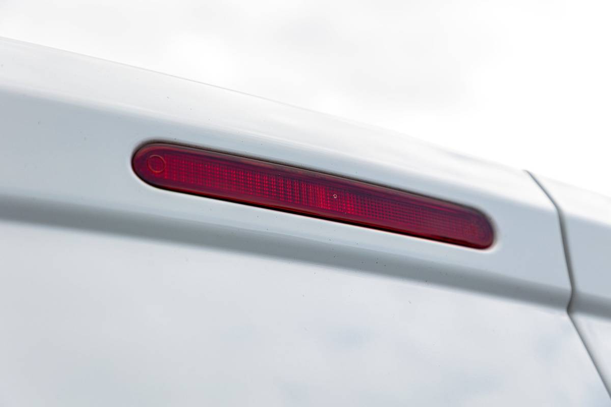 Peugeot Partner Peugeot Partner 1.5 BlueHDI Premium Kasteninrichting I Airco I Cruise I Apple I Android I Parkeersensoren