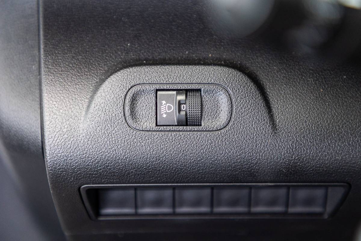 Peugeot Partner Peugeot Partner 1.5 BlueHDI Premium Kasteninrichting I Airco I Cruise I Apple I Android I Parkeersensoren