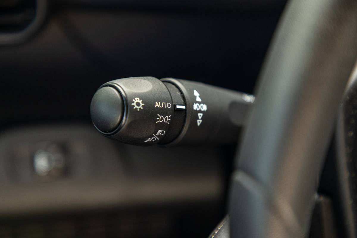 Peugeot Partner Peugeot Partner 1.5 BlueHDI Premium Kasteninrichting I Airco I Cruise I Apple I Android I Parkeersensoren