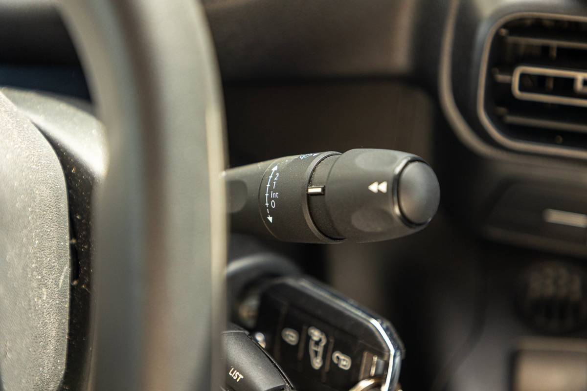 Peugeot Partner Peugeot Partner 1.5 BlueHDI Premium Kasteninrichting I Airco I Cruise I Apple I Android I Parkeersensoren